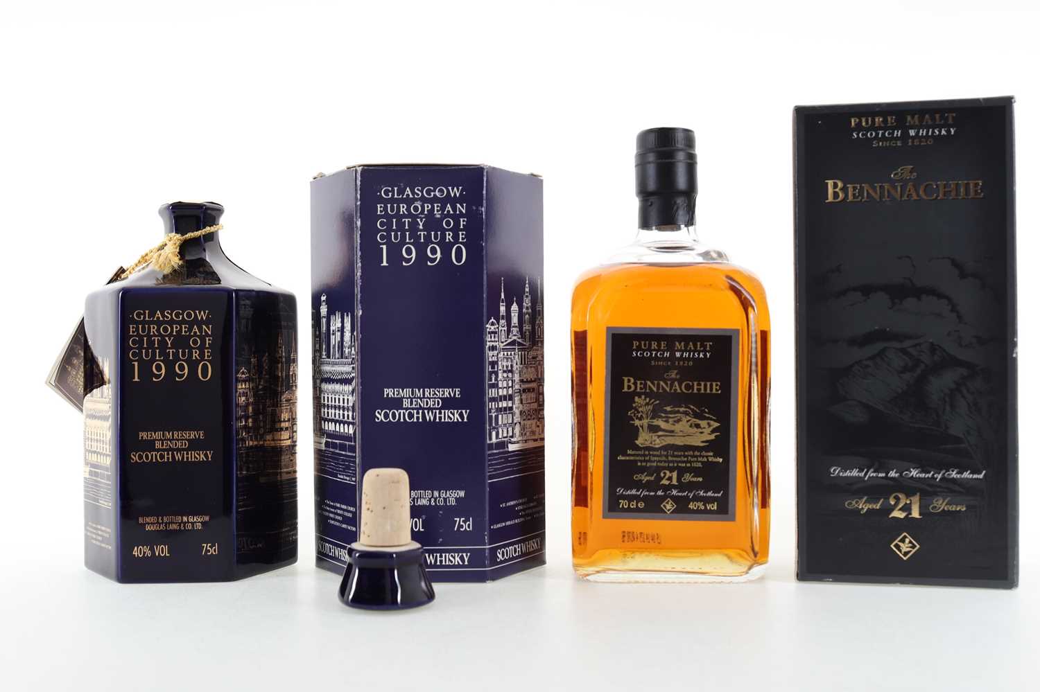 Lot 118 - BENNACHIE 21 YEAR OLD AND DOUGLAS LAING GLASGOW CITY OF CULTURE 1990 DECANTER 75CL