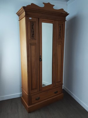 Lot 470 - LATE VICTORIAN MIRROR DOOR WARDROBE