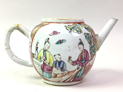 Lot 435 - GROUP OF CHINESE PORCELAIN