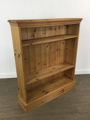 Lot 531 - PINE OPEN BOOKCASE