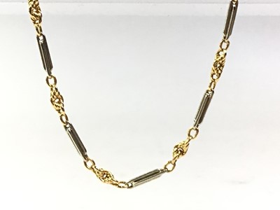 Lot 586 - BICOLOUR GOLD NECKCHAIN