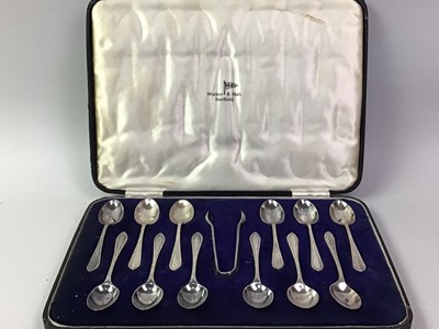 Lot 564 - GROUP OF SILVER AND SILVER PLATED WARE