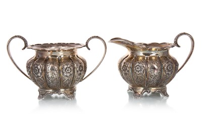 Lot 846 - GEORGE VI SILVER JUG AND TWIN HANDLED BOWL