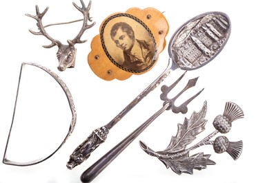 Lot 1102 - SILVER NAPKIN RING