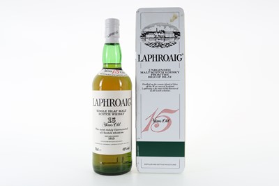 Lot 125 - LAPHROAIG 15 YEAR OLD PRE-ROYAL WARRANT 1980S 75CL