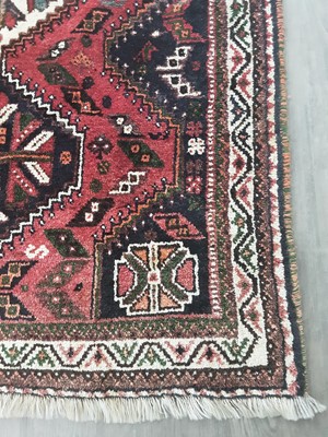 Lot 495 - SHIRAZ RUG