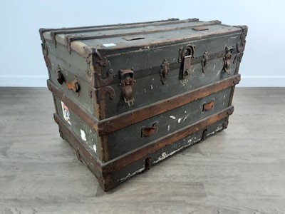 Lot 783 - VINTAGE CABIN TRUNK