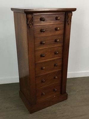 Lot 1436 - MAHOGANY WELLINGTON CHEST