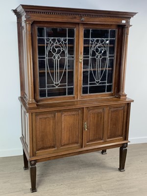 Lot 1437 - ART NOUVEAU MAHOGANY BOOKCASE