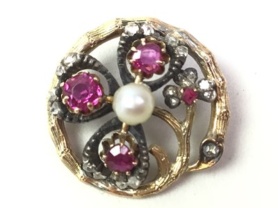 Lot 20 - RUBY, PEARL AND DIAMOND BROOCH