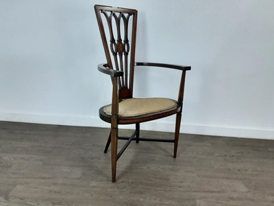 Lot 112 - EDWARDIAN MAHOGANY OPEN ELBOW CHAIR