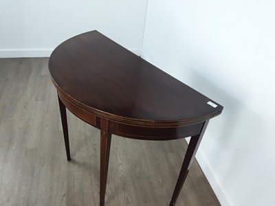 Lot 119 - REGENCY MAHOGANY FOLD OVER TEA TABLE