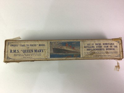 Lot 49 - RMS QUEEN MARY 'TAKE TO PIECES' MODEL