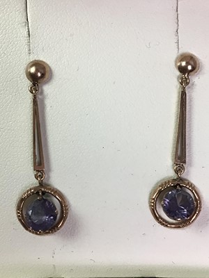 Lot 83 - PAIR OF GOLD AND AMETHYST EARRINGS