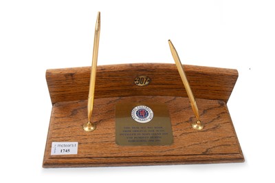 Lot 1745 - RANGERS F.C., DESK SET