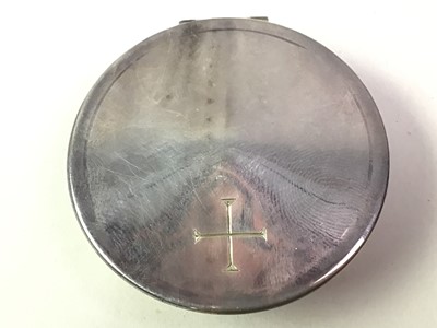 Lot 186 - ELIZABETH II SILVER PILL BOX