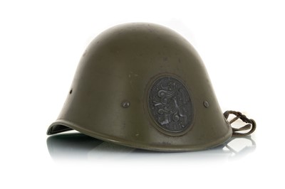 Lot 7 - ROYAL NETHERLANDS ARMY STEEL HELMET