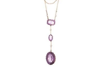 Lot 676 - AMETHYST AND PEARL PENDANT