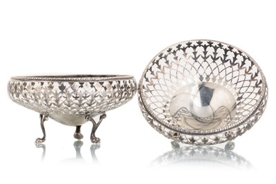 Lot 1050 - PAIR OF GEORGE V SILVER BON BON DISHES