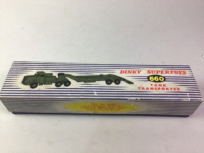 Lot 352 - DINKY SUPERTOYS TANK TRANSPORTER