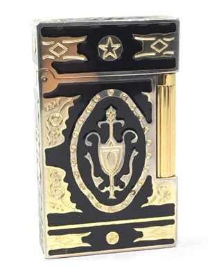 Lot 155 - VINTAGE S.T. DUPONT OF PARIS LIGHTER