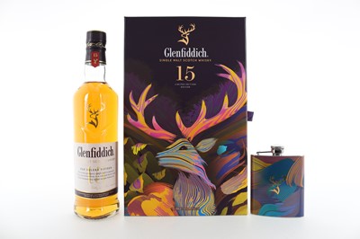 Lot 357 - GLENFIDDICH 15 YEAR OLD LIMITED EDITION DESIGN WITH HIP FLASK