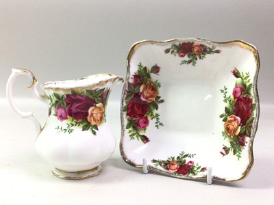 Lot 527 - ROYAL ALBERT PART TEA SERVICE