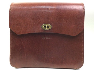 Lot 564 - BRIDGE BROWN LEATHER BAG