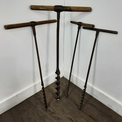 Lot 499 - COLLECTION OF T HANDLE AUGERS