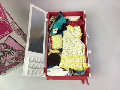 Lot 507 - SINDY'S OWN WARDROBE