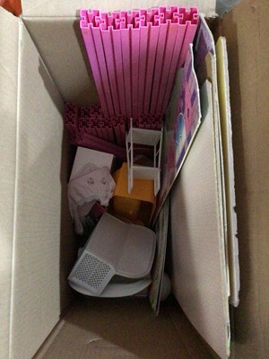 Lot 507 - SINDY'S OWN WARDROBE