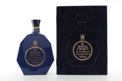 Lot 330 - LONG JOHN 21 YEAR OLD ROYAL CHOICE 75CL