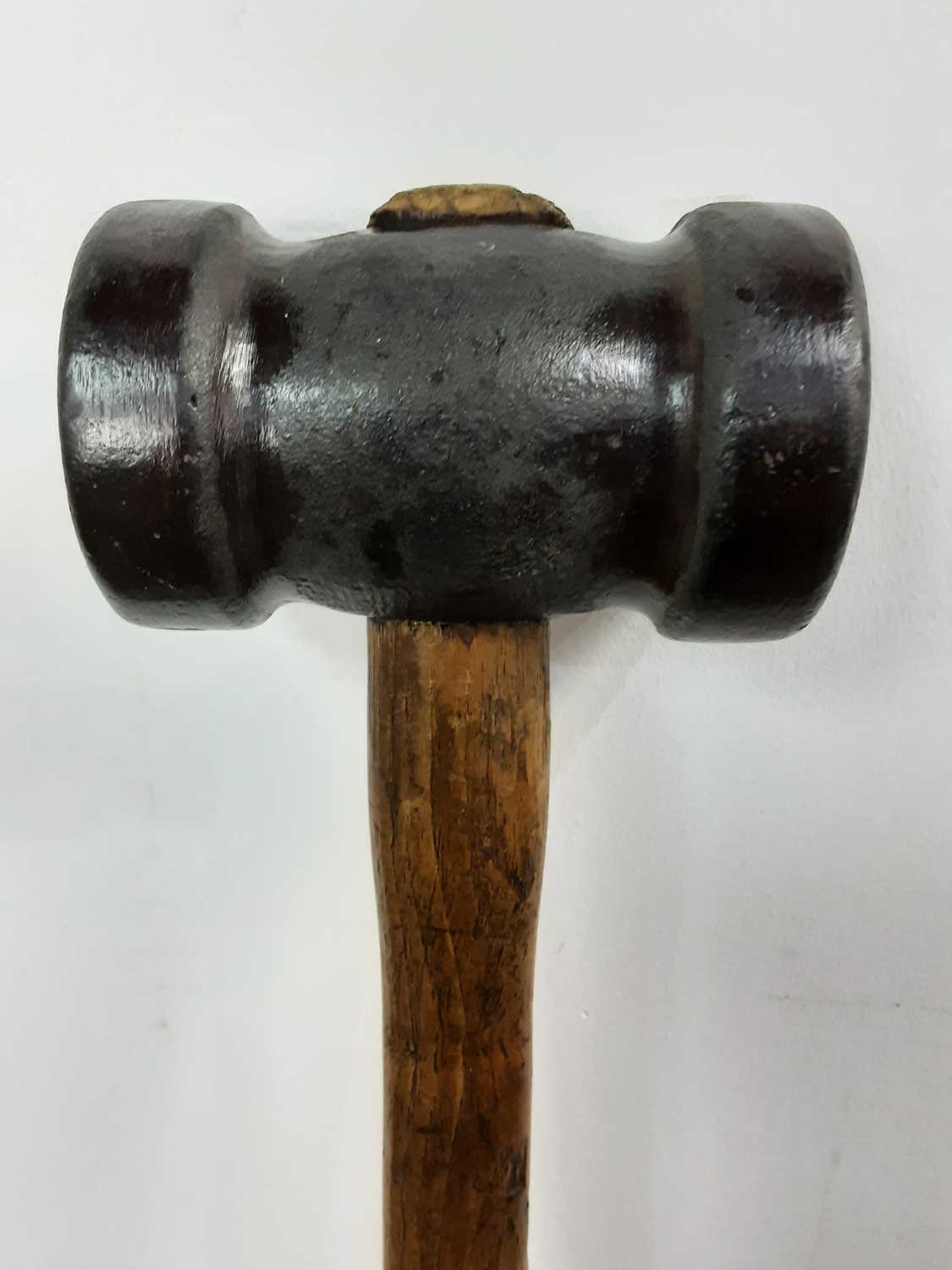 Lot 55 - VICTORIAN MAUL