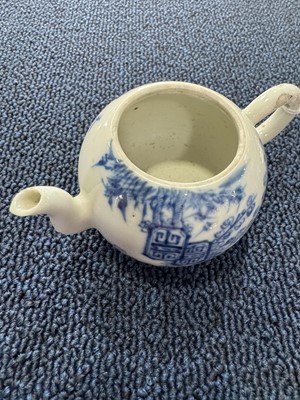 Lot 1435 - CHINESE BLUE AND WHITE TEAPOT