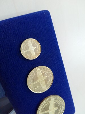 Lot 67 - BATTLE OF BRITAIN GOLD MEDAL TRIO