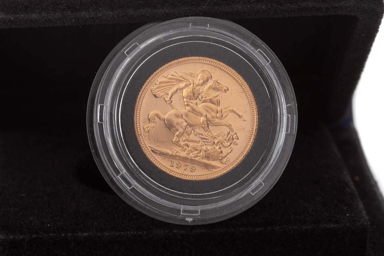 Lot 86 - ELIZABETH II GOLD SOVEREIGN