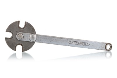 Lot 331 - CAMPAGNOLO PEDAL WRENCH / BATTLE AXE