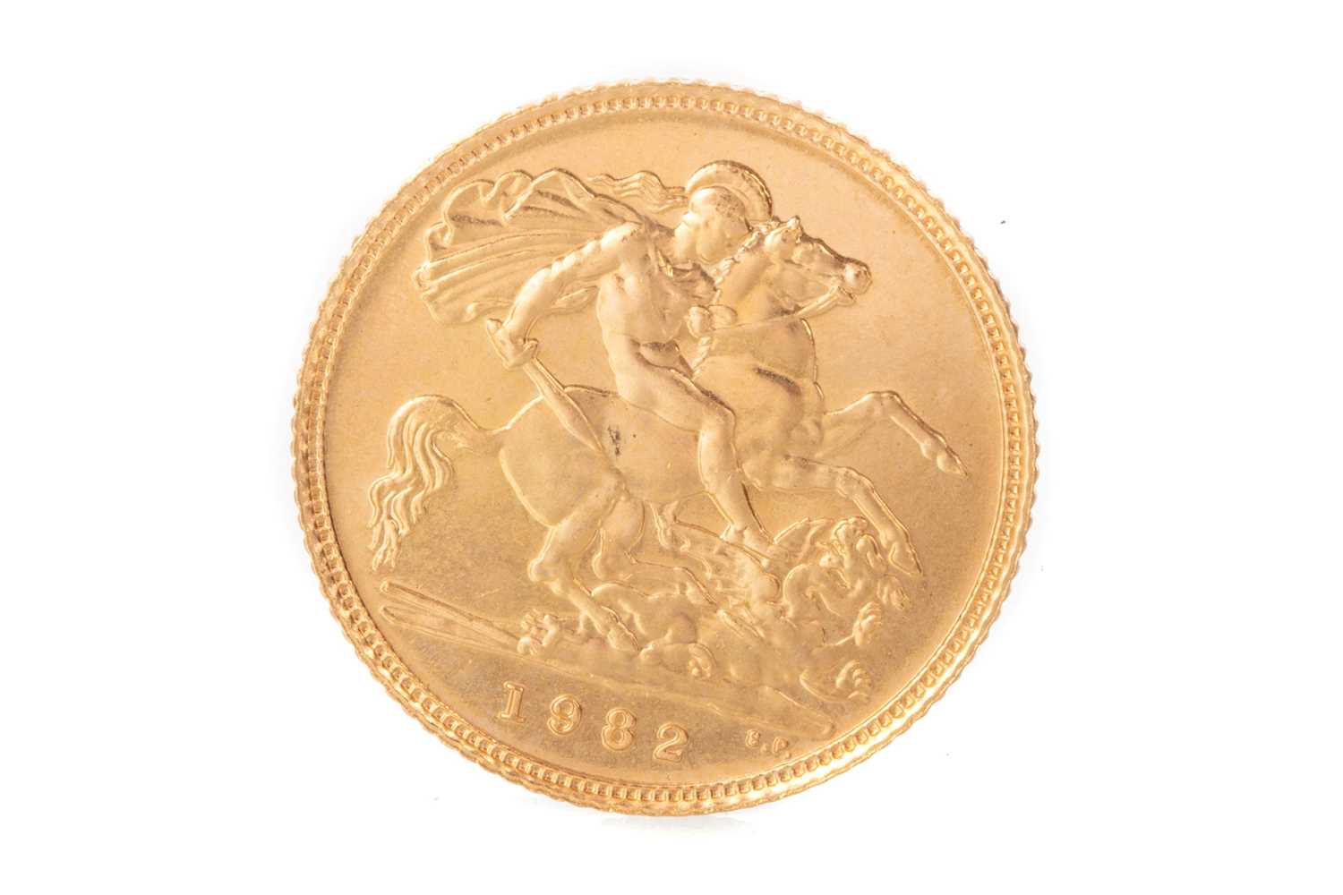 Lot 106 - ELIZABETH II GOLD HALF SOVEREIGN