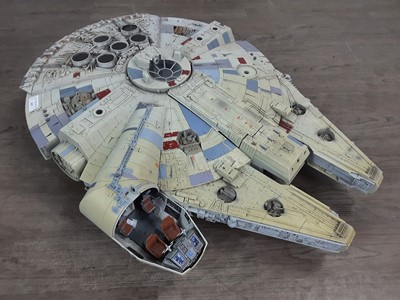 Lot 665 - MILLENNIUM FALCON SCALE PLAY SET