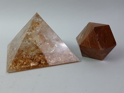 Lot 718 - GROUP OF STONE AND GLASS PAPERWEIGHTS