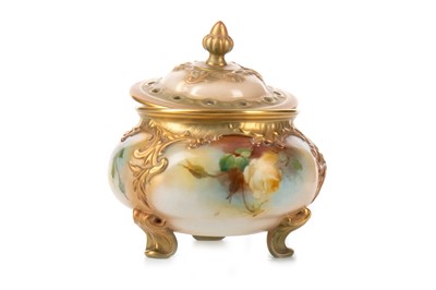 Lot 1475 - ROYAL WORCESTER BLUSH IVORY POT POURI DISH AND COVER