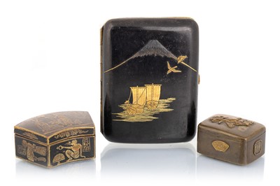 Lot 1440 - JAPANESE KOMAI CIGARETTE CASE