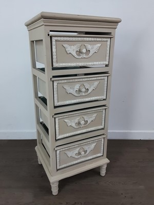 Lot 257 - CHEST OF DRAWERS