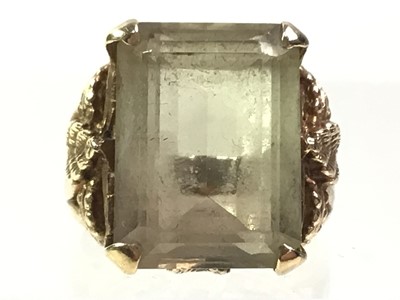 Lot 263 - SMOKY QUARTZ RING