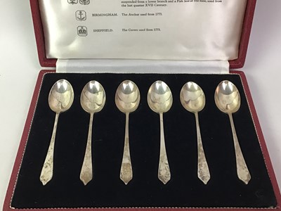 Lot 271 - ELIZABETH II SET OF SIX SILVER TEASPOONS