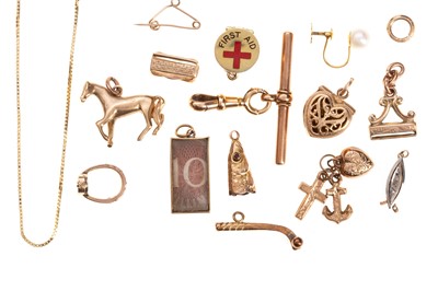 Lot 461 - GROUP OF GOLD CHARMS