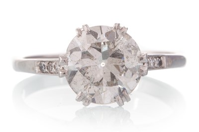 Lot 505 - DIAMOND SOLITAIRE RING