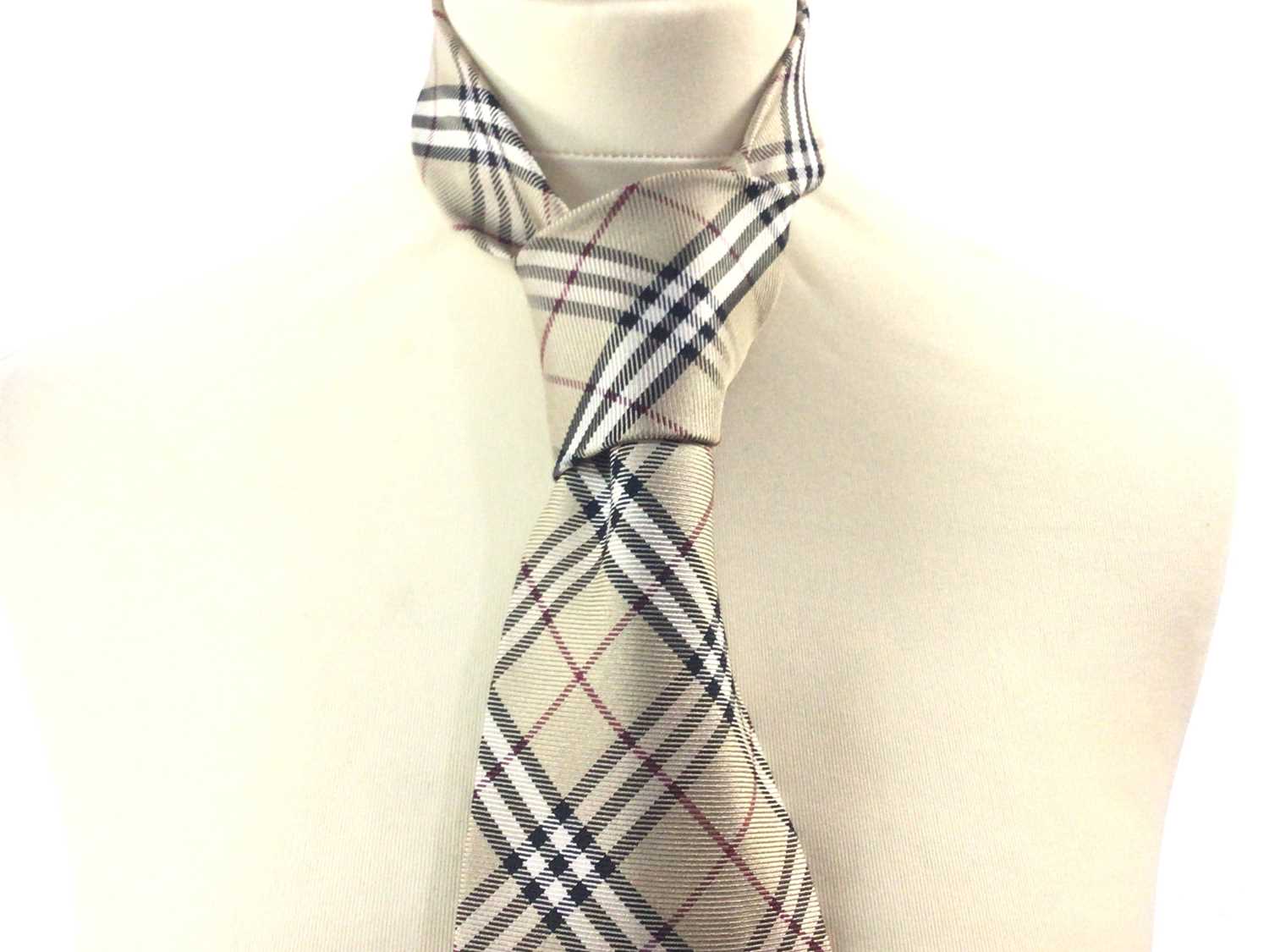 Lot 1070 - COLLECTION OF SIXTEEN DESIGNER NECKTIES