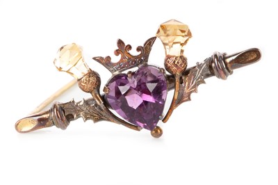 Lot 1113 - SCOTTISH AMETHYST AND CITRINE BROOCH
