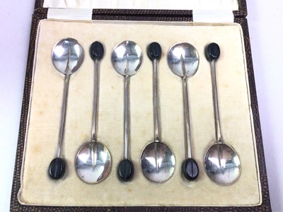 Lot 292 - SET OF GEORGE V SILVER COFFEE SPOONS